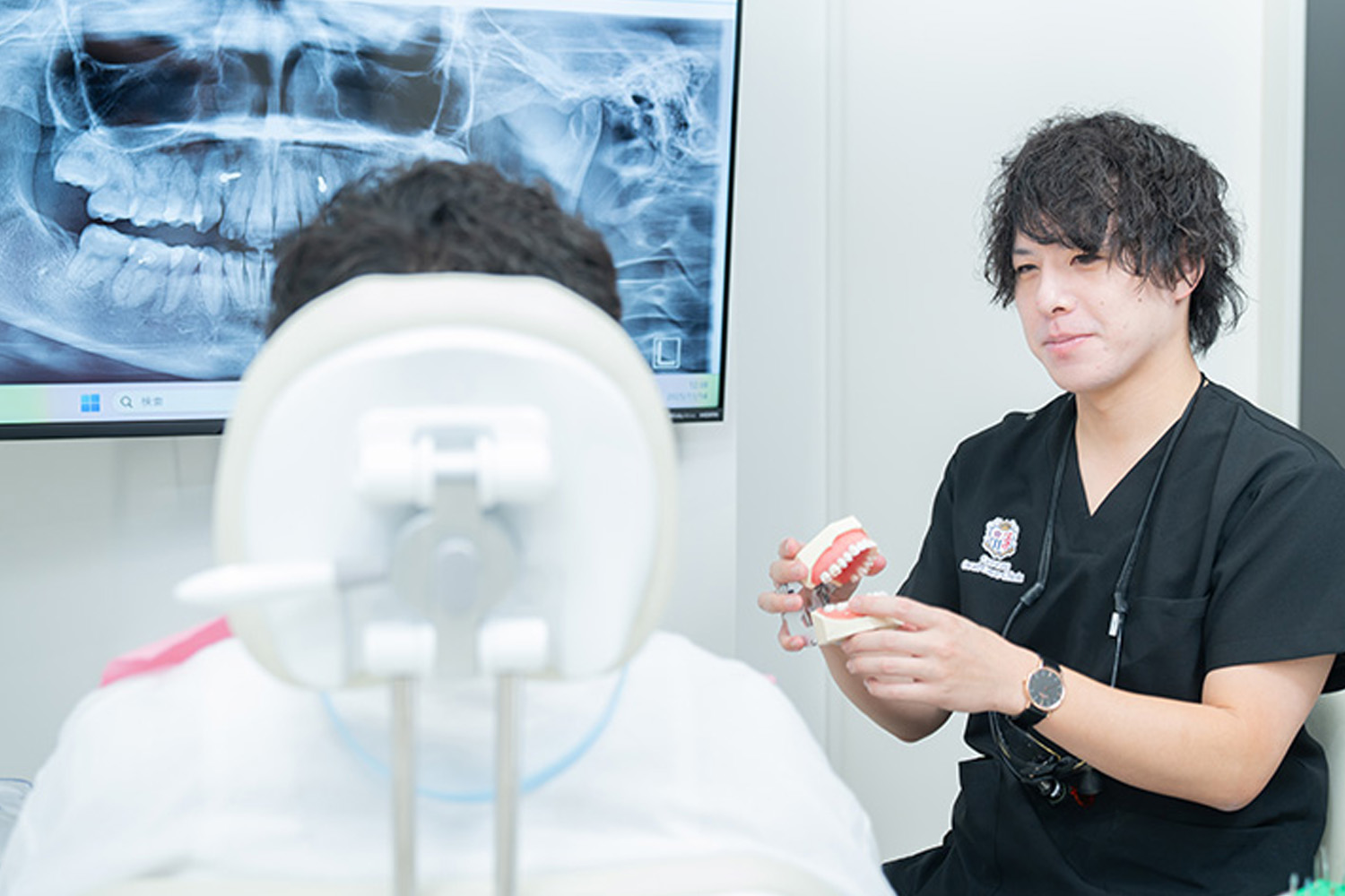 セラミックと銀歯の素材比較